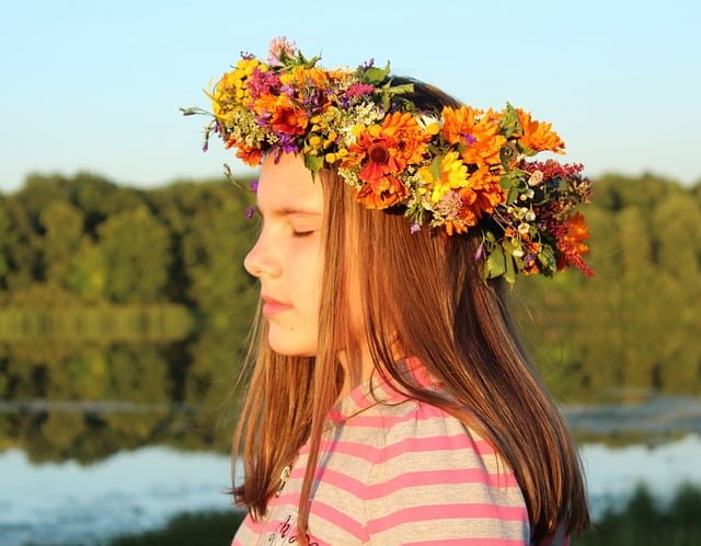 girl-898362_640